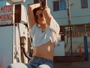 Hoppá! Kristen Stewart a The Rolling Stones új klipjében vadul!