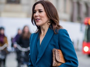Lélegzetelállító kreációban jelent meg Mária dán királyné, új szintre emelte az elegancia fogalmát