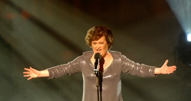 Emlékszel még Susan Boyle-ra? A vörös szőnyegen fotózták a tehetségkutató egykori győztesét
