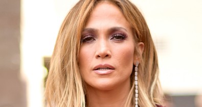 Ez 2020 egyenruhája: mindenki ezt hordja - te is és Jennifer Lopez is