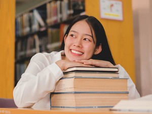 Műveltségi kvíz: 8 híres név, amit nagyon kellemetlen nem ismerni