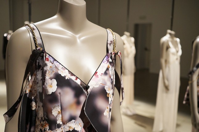 Egy csipetnyi Calvin Klein a délutáni kávé mellé!