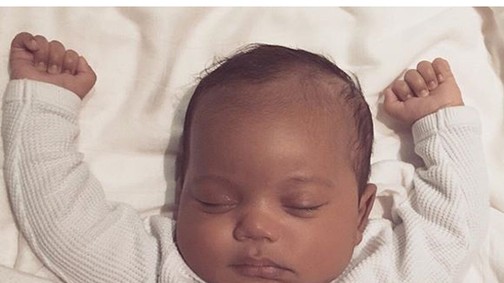 Itt az első fotó végre Kim Kardashian kisfiáról! Ez a gyerek gyönyörű!