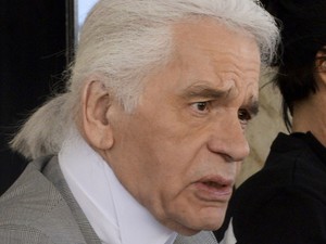 Ilyen Lagerfeld az ikonikus szemüveg nélkül