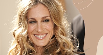 Sarah Jessica Parker tette népszerűvé a göndör hajat - A legjobb frizurái az elmúlt 30 évből