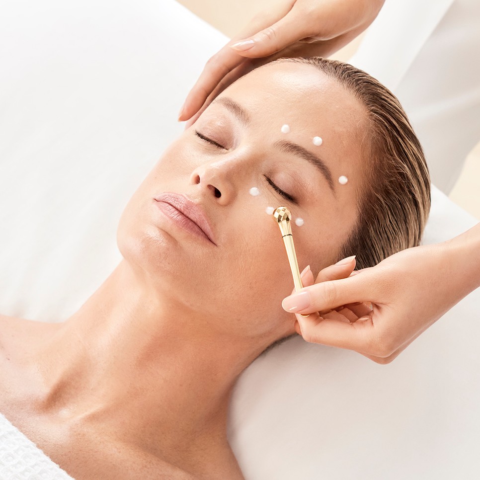 SP23 DIGITAL RN RE Services Cabine Diamond Exclusive Eye Massage Carolyn 1080x1080