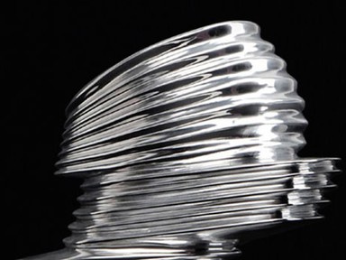 Csodacipőt tervezett a sztárépítész, Zaha Hadid