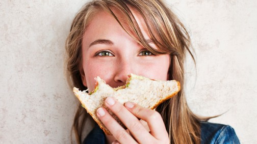 5 étel, amit SOHA ne egyél lefekvés előtt a dietetikus szerint