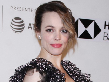 Rachel McAdams visszatért a vörös szőnyegre, alig pár héttel később, hogy megszületett első gyermeke