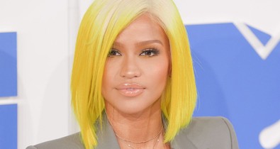 Ez volt az MTV VMA legborzalmasabb ruhája a vörös szőnyegen!