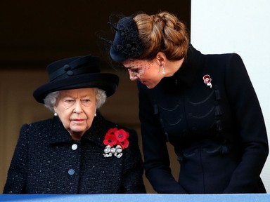 6 torokszorító alkalom, amikor Katalin hercegné megidézte Erzsébet királynő szellemét