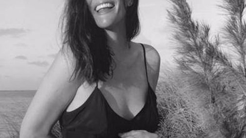 9 sztár, akik várandósan, hatalmas pocakkal meztelenkedtek