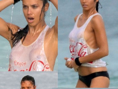 Vizes pólózással élvezi a kólát a brazil bombázó