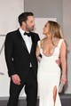Jennifer Lopez és Ben Affleck őszinte mosolya szikrákról és tűzijátékról árulkodik