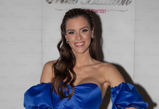 Epres Panni királynőként ragyog új fotóján