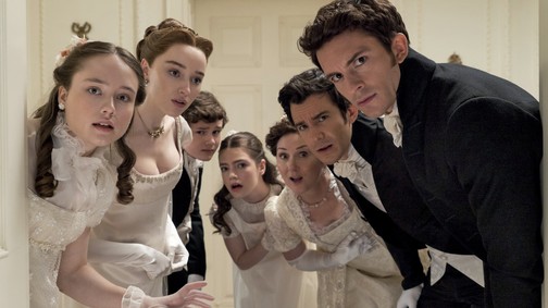 A Bridgerton tervezője beavat az előkelőség titkaiba