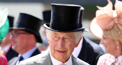 Károly király szokatlan fotóval szegte meg a királyi család hagyományait