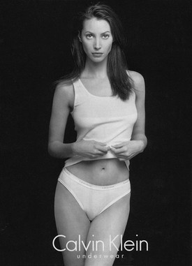 1995. Christy Turlington