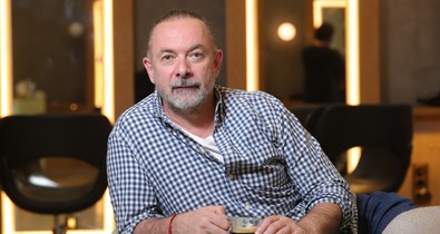 Zsidró Tamás mesterfodrász elárulta a gyönyörű haj titkát