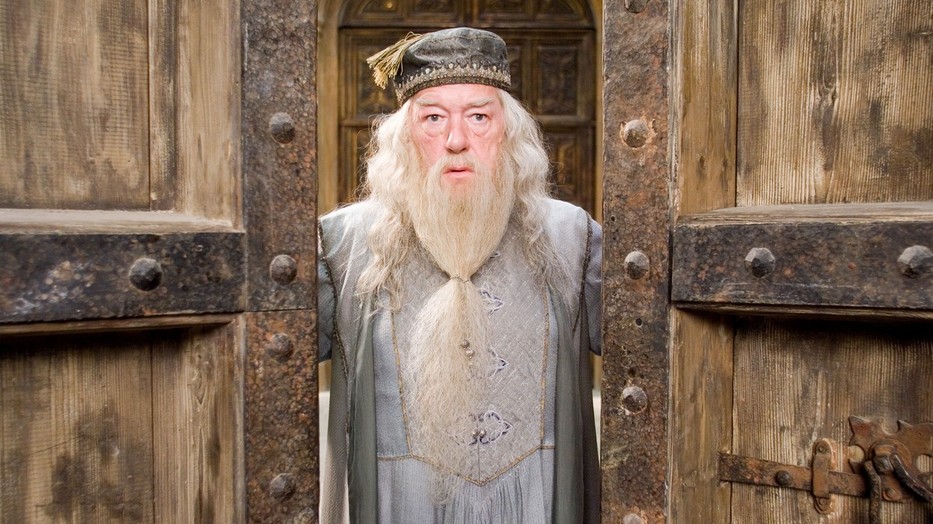 Elhunyt a Harry Potter-filmek Dumbledore professzora, Sir Michael Gambon