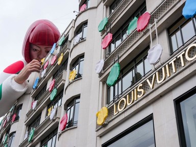 Leesett az állunk a Louis Vuitton és Yayoi Kusama közös kollekciójától