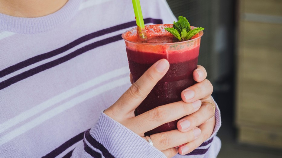 A céklalé rendszeres fogyasztása egészségesebbé, energikusabbá tesz