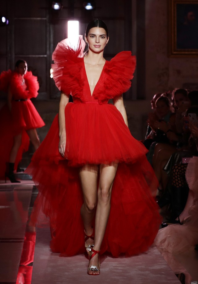 Kendall Jenner álomszép a H&M sztárkollekciójának darabjaiban