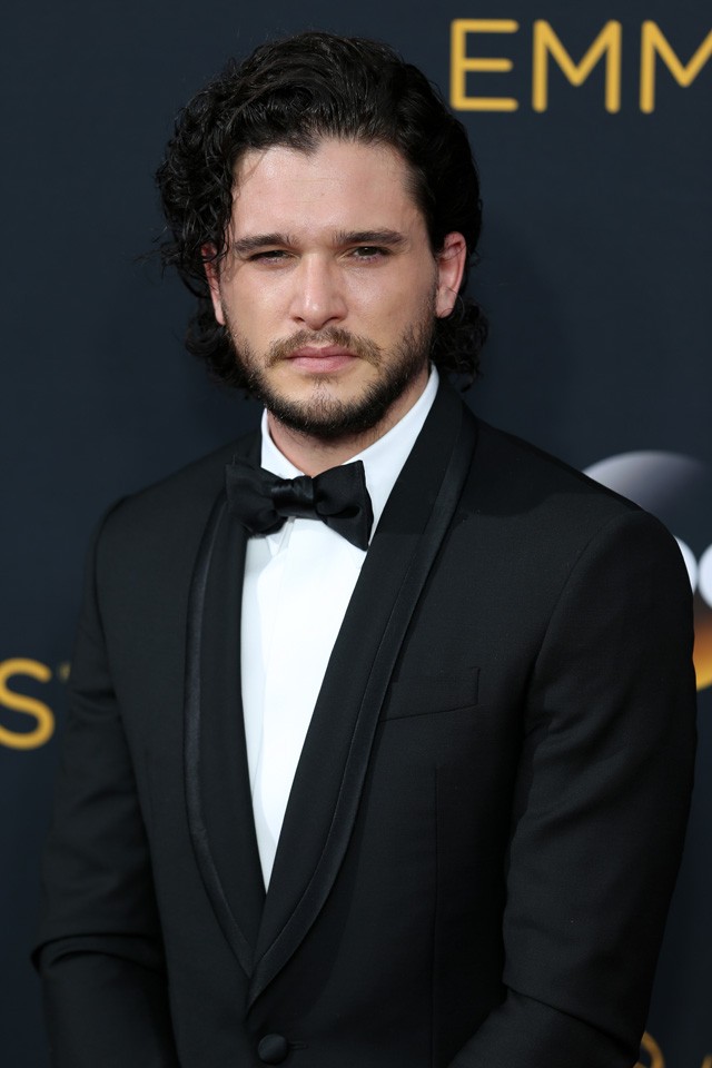 Kit Harington Trónok harca Dolce & Gabbana