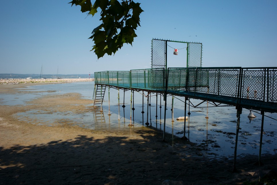 2026 augusztus 4-én ennyire alacsony volt a víz Balatonföldváron