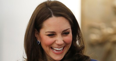 Őrület, úgy tűnik, Kate Middleton valamit nagyon üzenni akar nekünk az öltözködésével