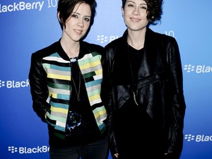 Kukkants be velünk Tegan & Sara turnés gardróbjába!