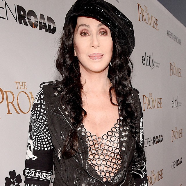 Cher teste 71 évesen is olyan feszes, hogy nem jutunk szóhoz!