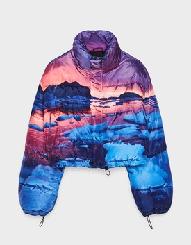 Rövid tájképes BERSHKA 19995 Ft