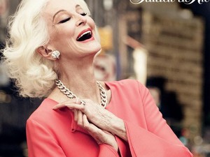 82 évesen is kampányarc a legendás szépség