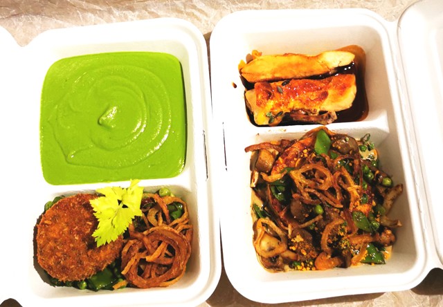 Házhoz jönnek a KIOSK Budapest izgalmas ízei, mi pedig kipróbáltuk őket