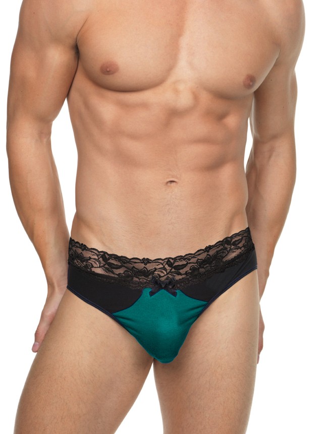 18+ Szexi vagy nevetséges? Csipke bugyik pasiknak