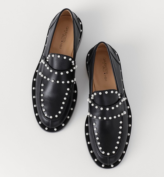 Gyöngyös mokaszin - 59 995 Ft