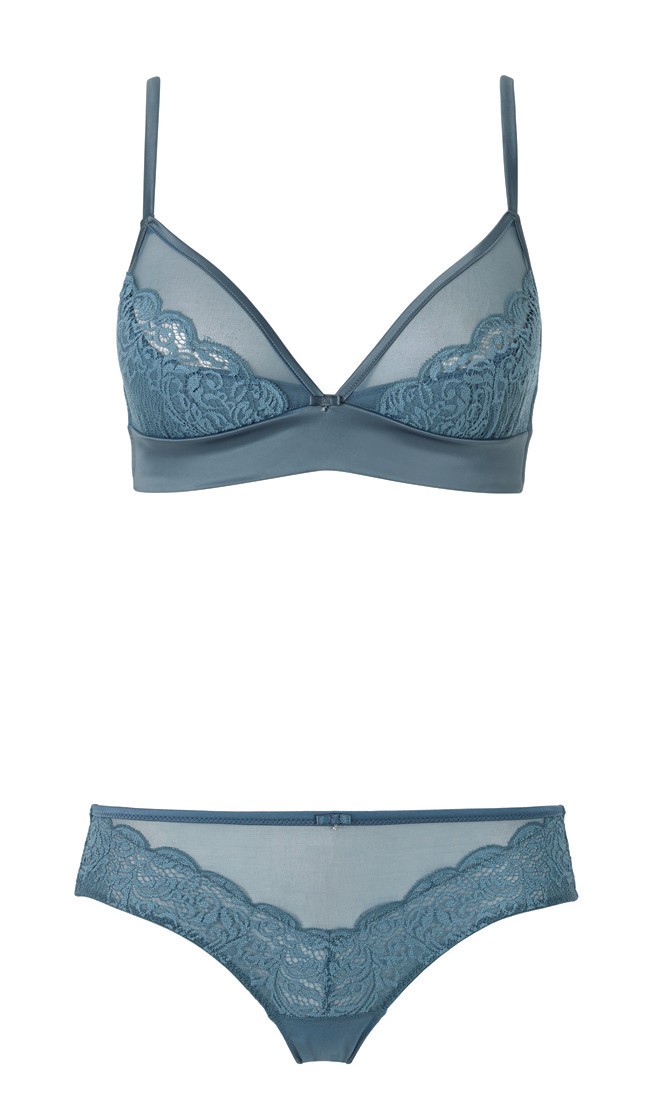 Kék csipkés háromszög melltartó és bugyi INTIMISSIMI  9490 Ft, 5490 Ft helyett 7590 Ft, 4390 Ft