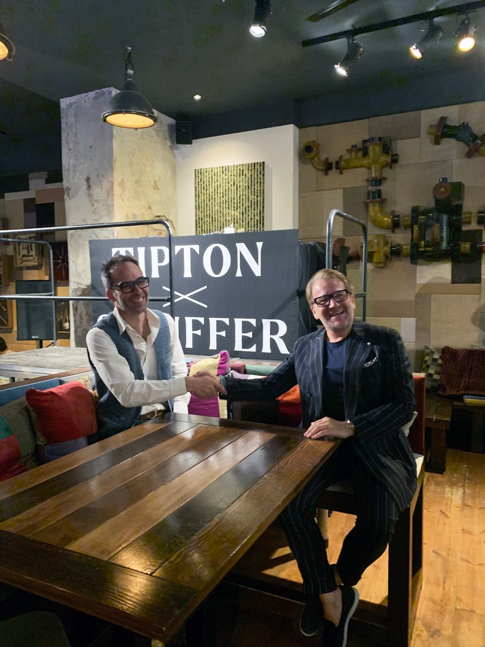 Ez a szemüvegkeret kompormisszumok nélkül született: megérkezett a Tipton x Schiffer