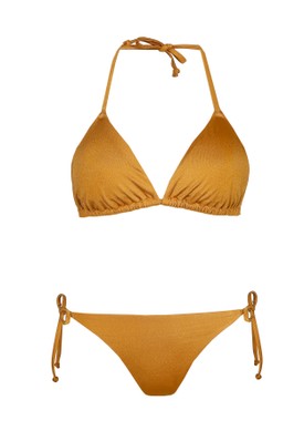 Bikini felső és alsó C&A 4995 Ft, 3495 Ft  (csak online rendelhető)