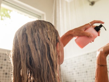 Tényleg okozhat fejfájást a samponod?