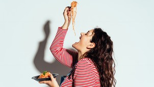 Emésztési problémákhoz és anyagcsere zavarokhoz vezethet, ha mindig a kedvenc kajád eszed