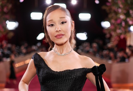Ariana Grande álomszép ruhája minden képzeletet felülmúl, óriási meglepetést okozott a Golden Globe-on