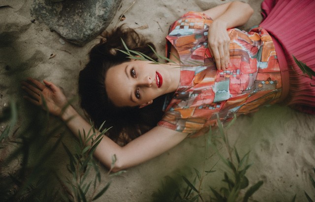 Klippremier: A Noémo legújabb dala a könnyűzene egyik tabu témáját járja körül