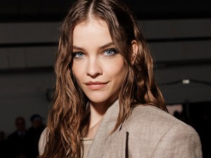 Mintha ikertestvérek lennének! Álomszép fotót posztolt Palvin Barbara a férjével