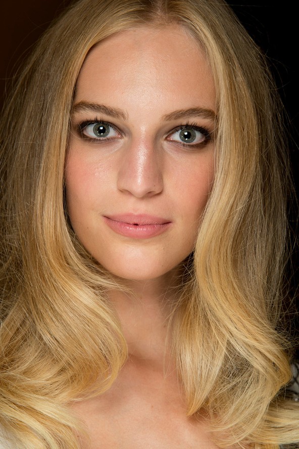 Axente Vanessa - Diane Von Fürstenberg bs