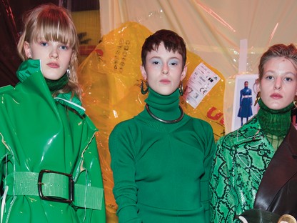 A legvidámabb színű meleg holmik télre, mert a fekete kabát már annyira uncsi