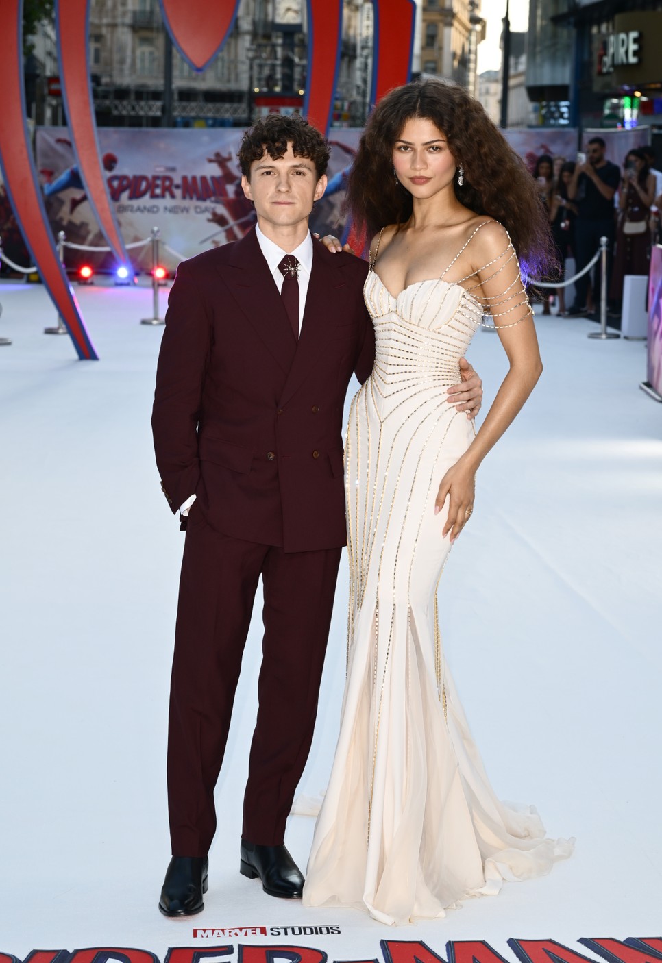 Tom Holland és Zendaya Hollywood egyik legikonikusabb sztárpárja, megjelenésük mindig kifogástalan
