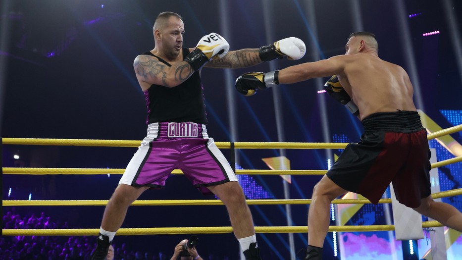 Curtis magabiztosan indított a Sztárbox legutóbbi adásában, a győzelem viszont Szegedi Fecsóé lett