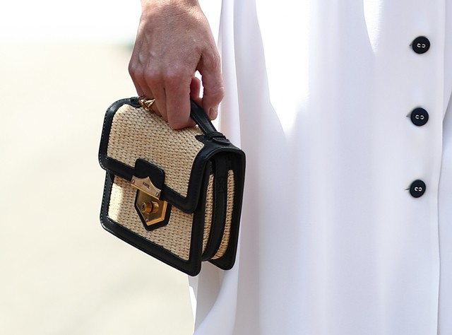 Kate Middleton megmutatta, hogyan lehet elképesztően vagány egy hagyományos fekete-fehér szett